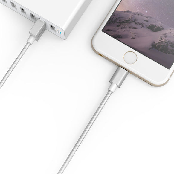 Anker 高耐久ナイロン USB-A & ライトニングケーブル 0.9m